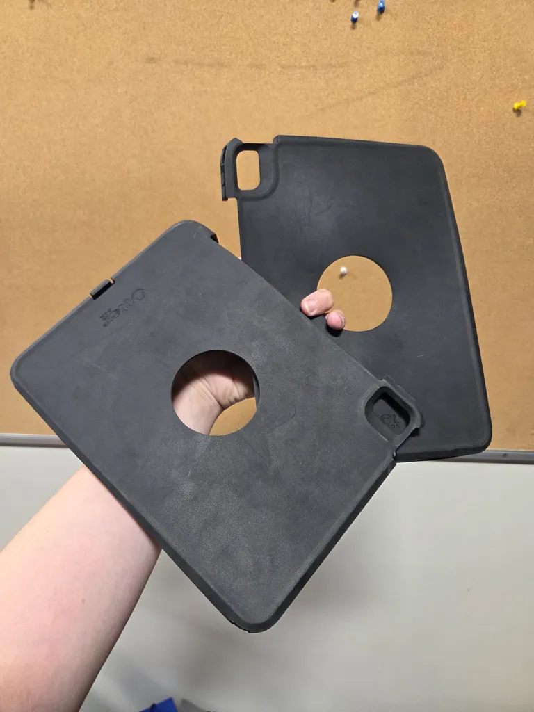 🌈Otter box brand soft covers🌈 photo 1