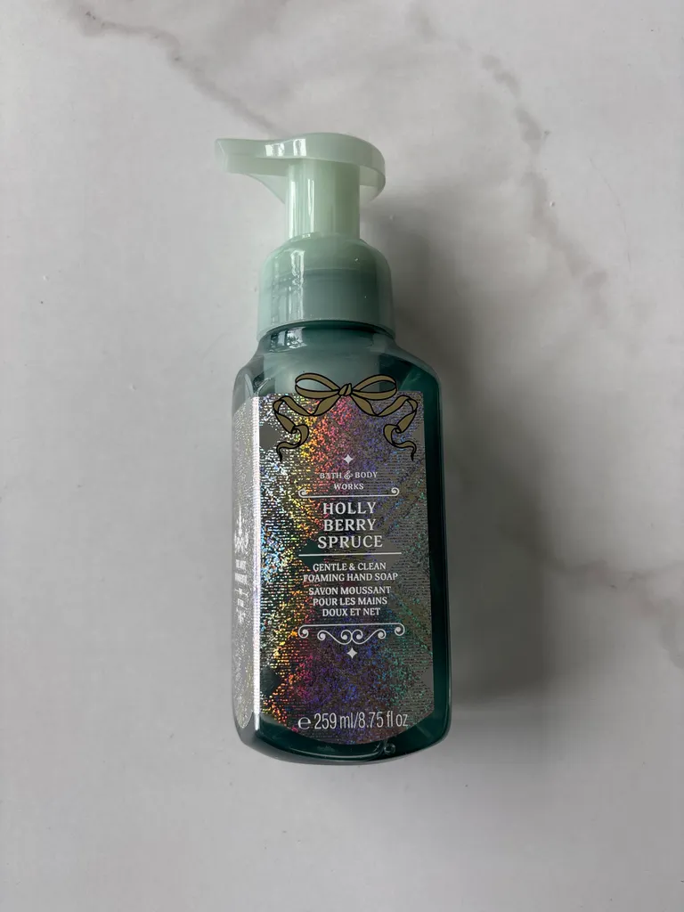 BN Bath and Body works hand foam soap photo 1