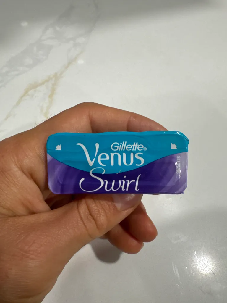 Venus Swirl replacement razor  photo 1