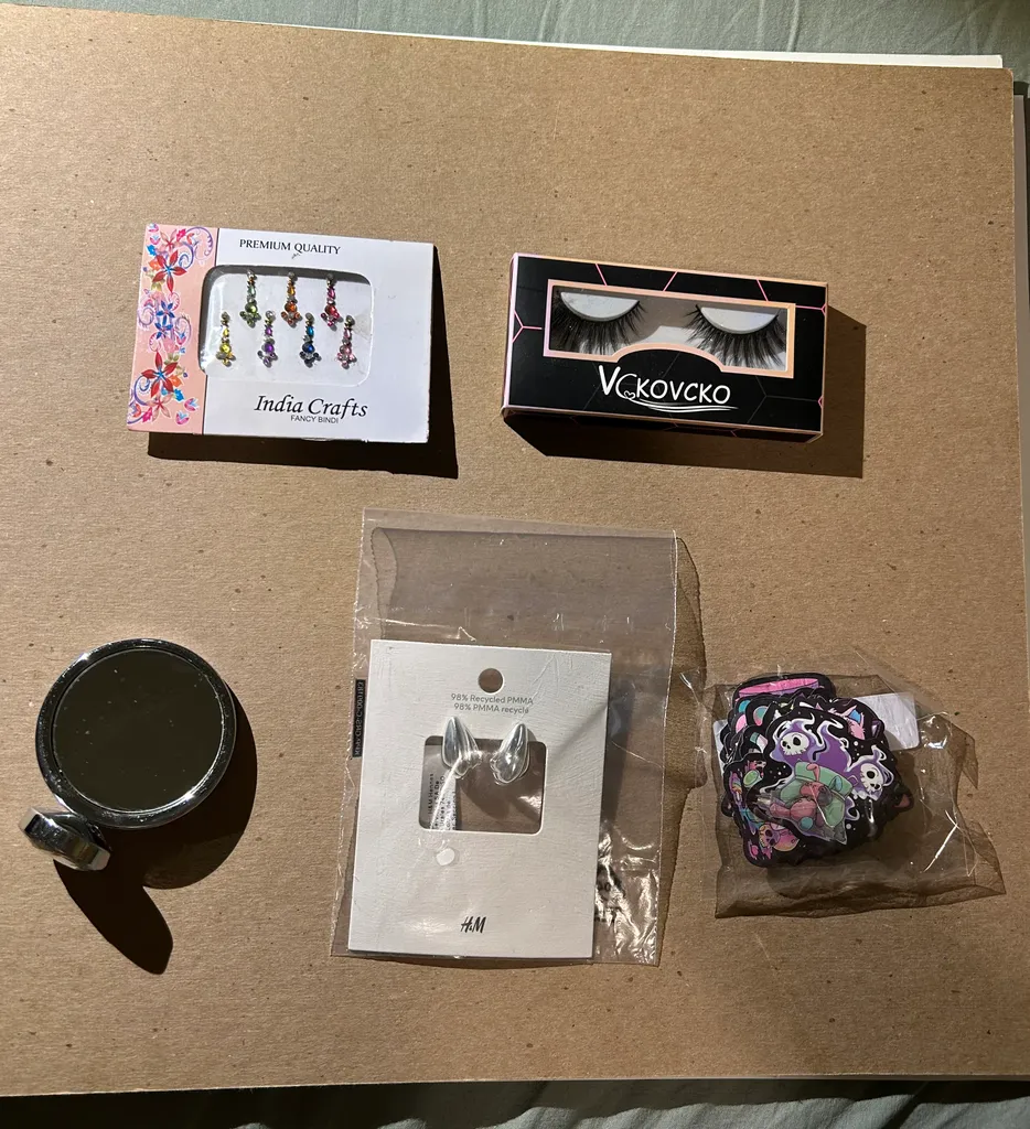 Small items photo 1
