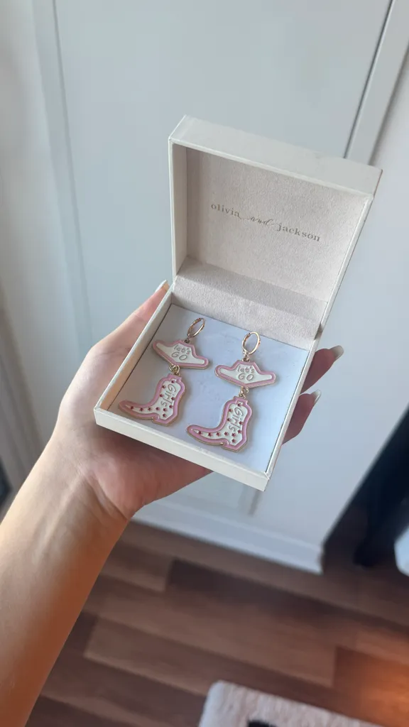 Cowgirl/cowboy/western themed earrings  photo 1