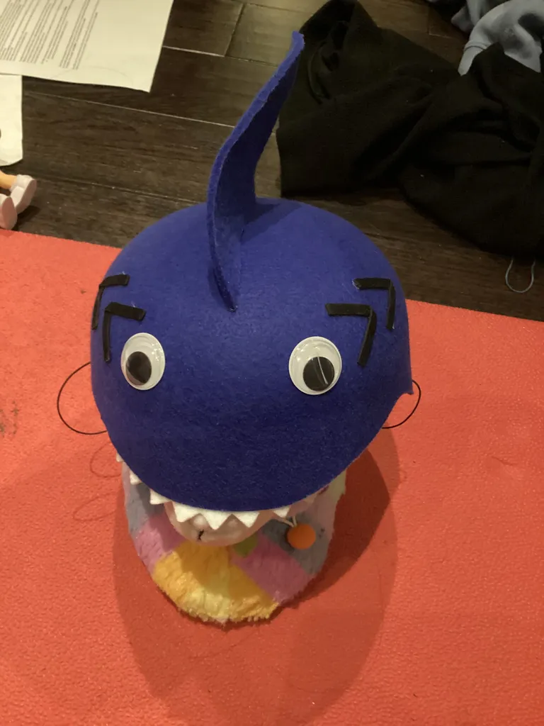 Shark hat photo 1