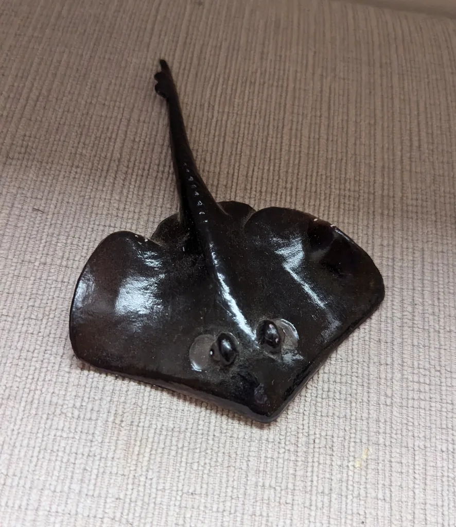 Black Stingray Figurine photo 1