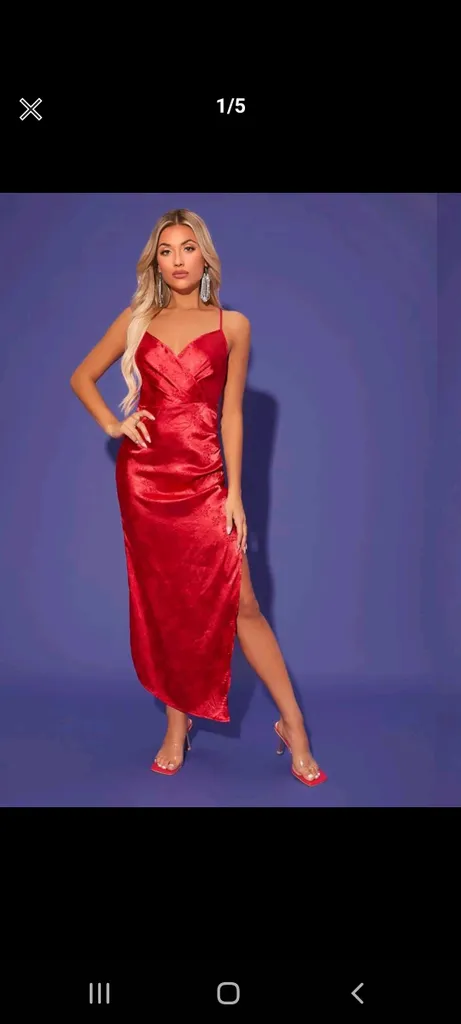 Red dress photo 1