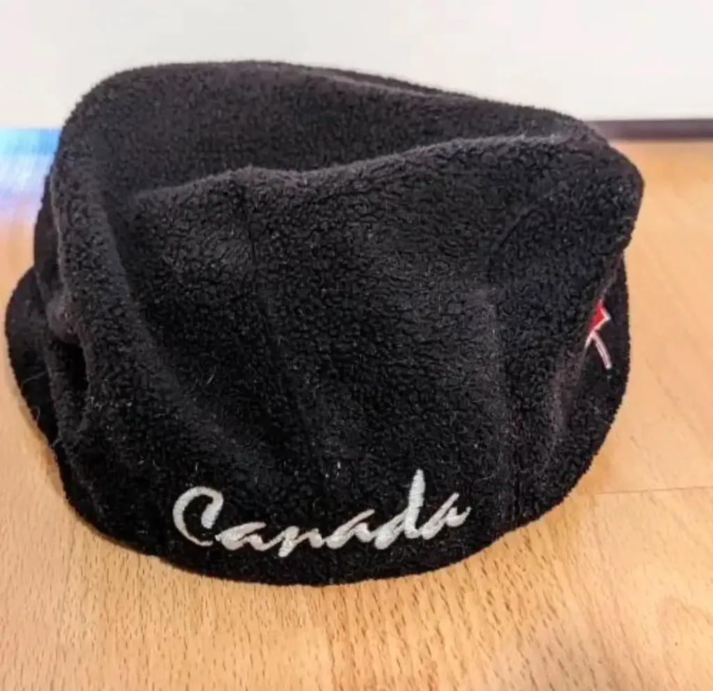 Canada Fleece Hat - Black photo 1