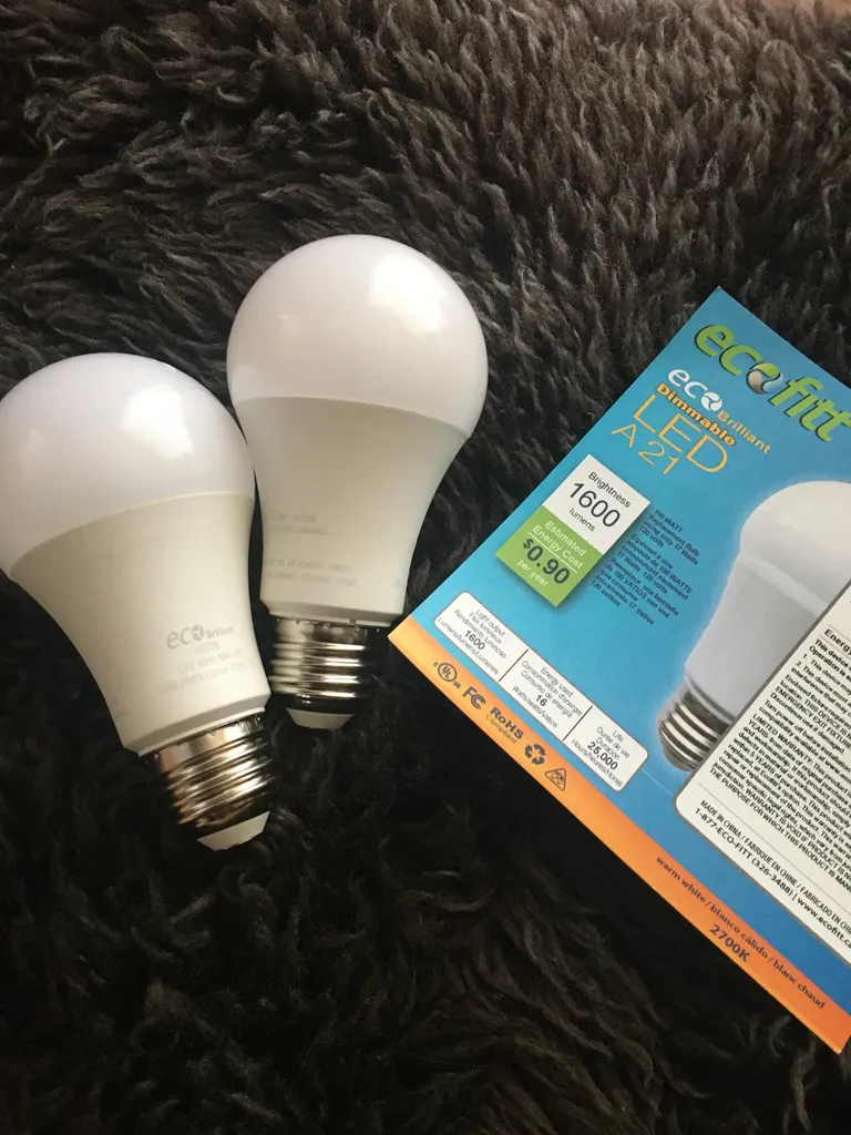 Light bulbs led photo 1