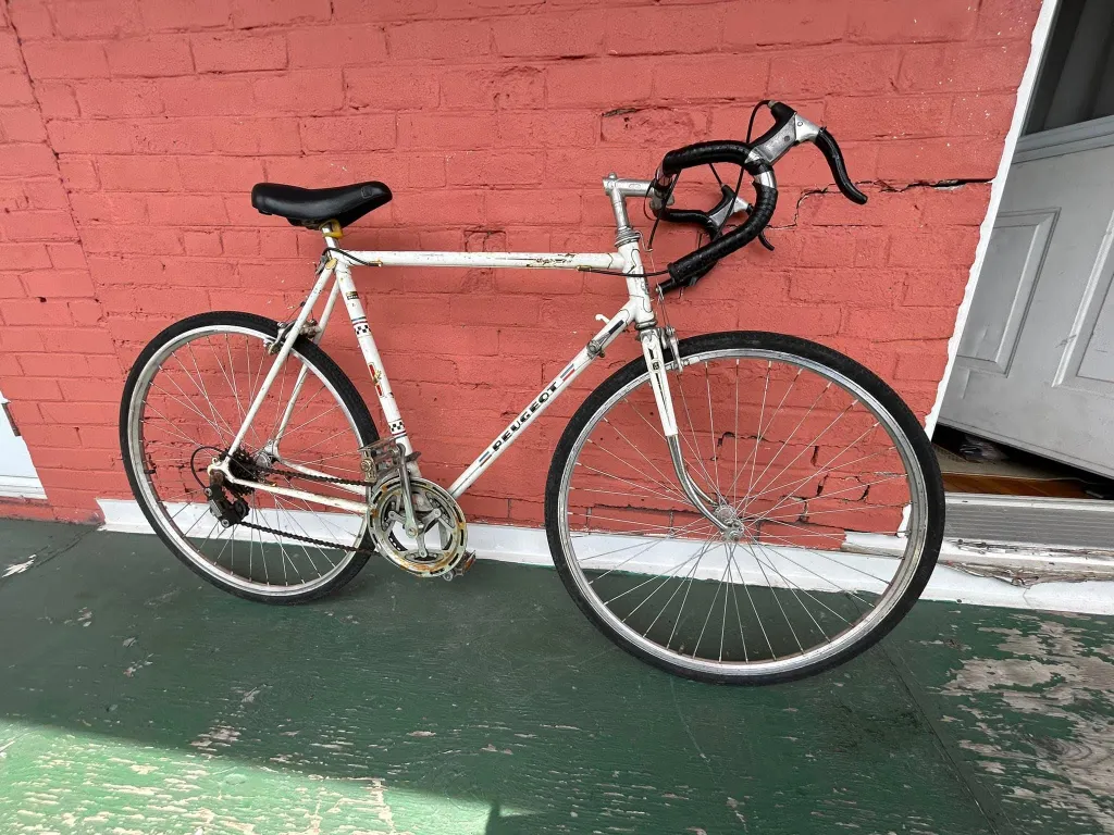 Retro road bike photo 1