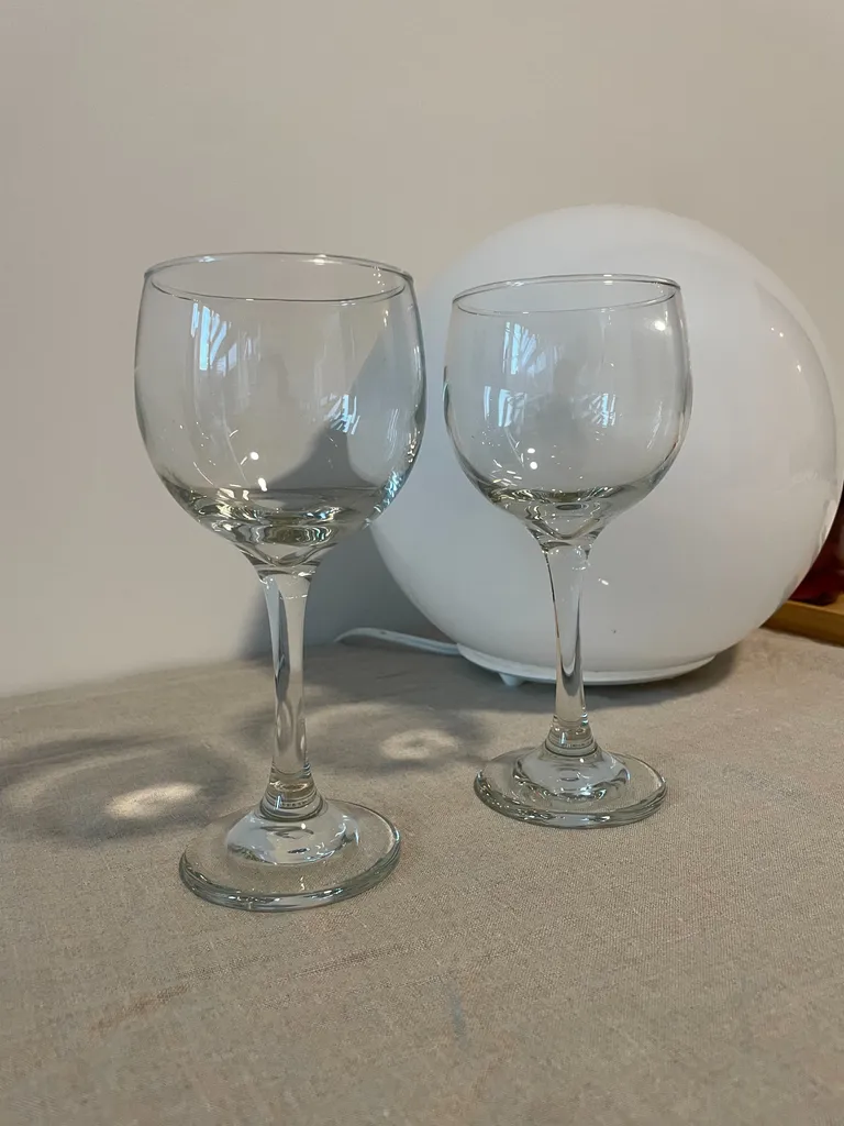 Wine glasses photo 1