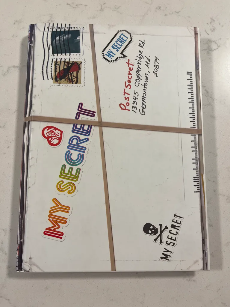 Postsecret book  photo 1