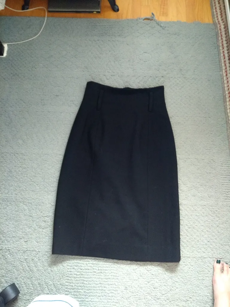 Black skirt 00 photo 1