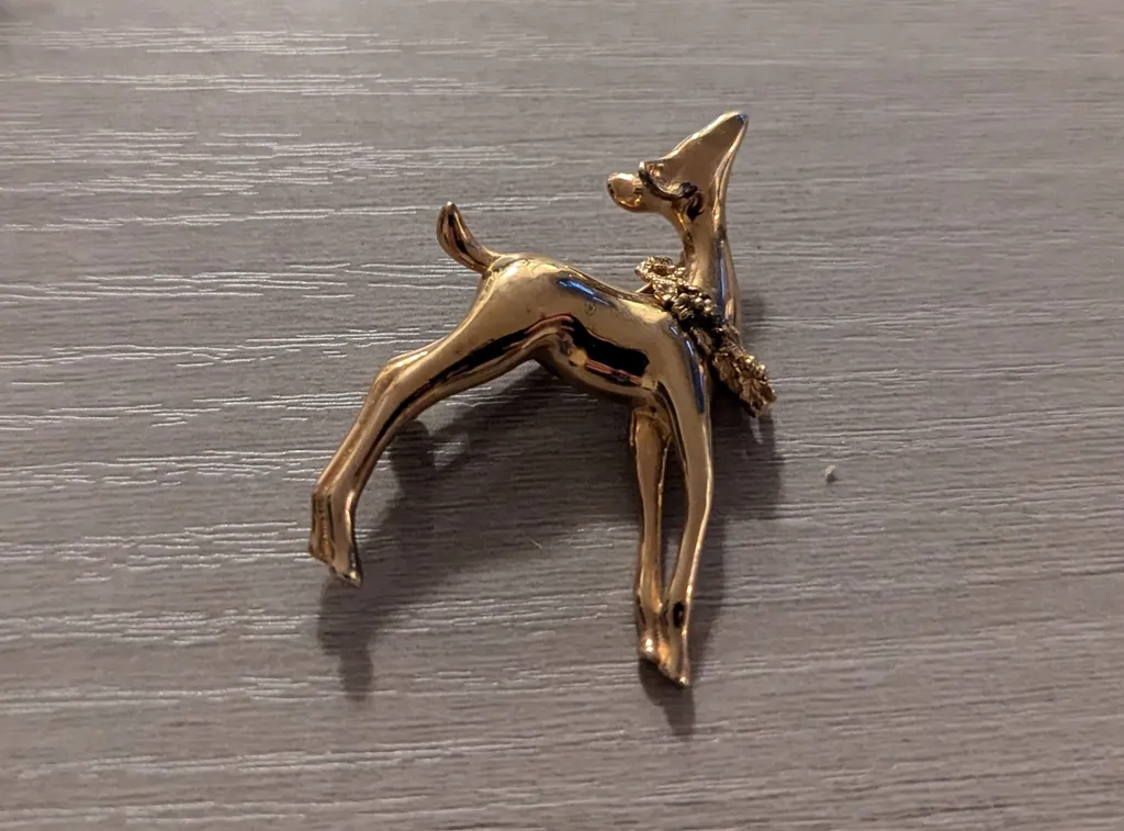 Gold-tone Reindeer Brooch Pin photo 1