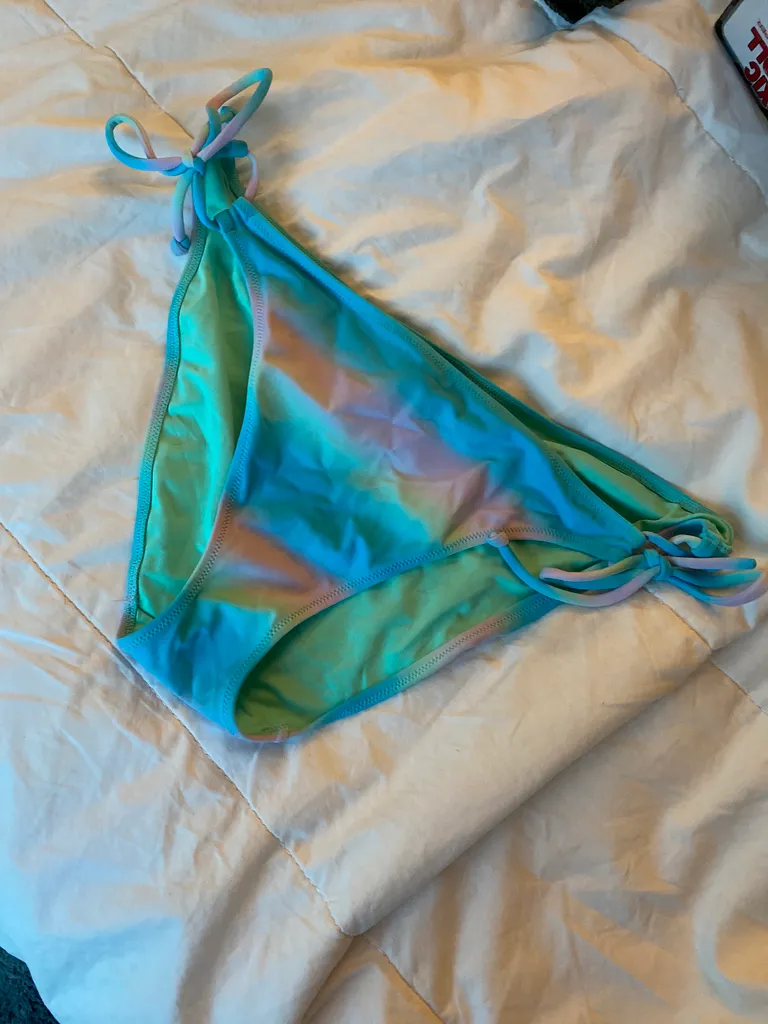 Victoria’s Secret size medium bikini photo 1