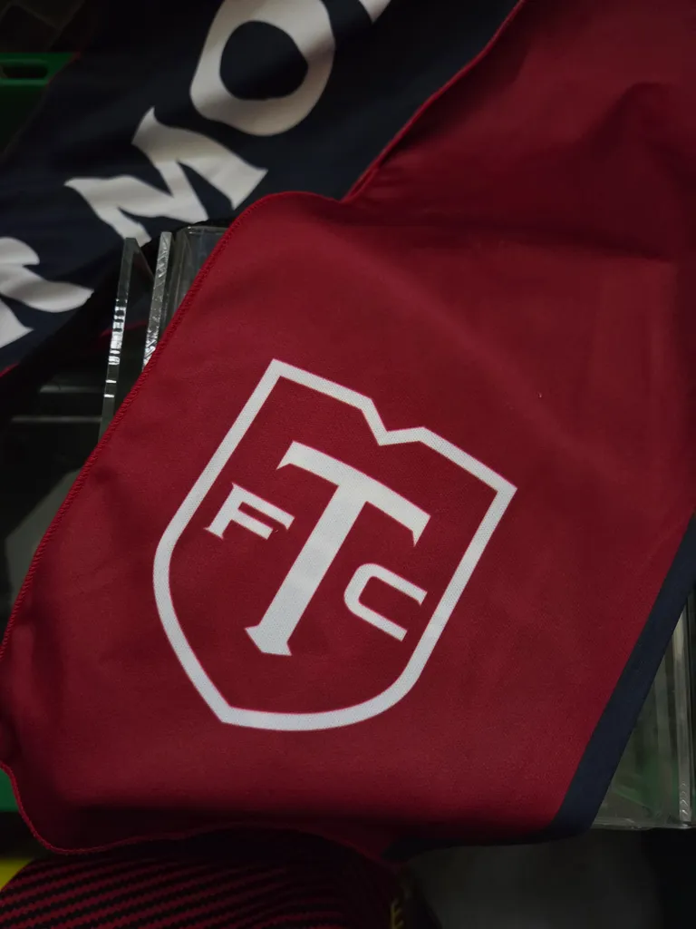 3 x TFC scarves photo 1