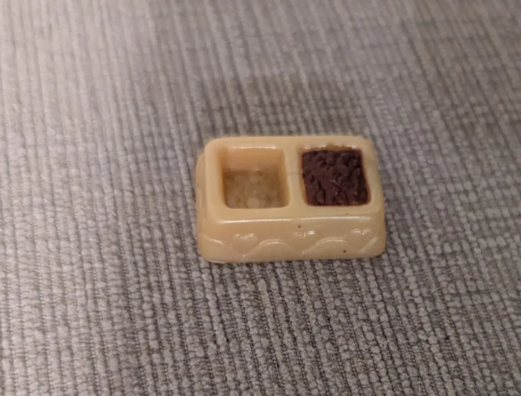 Miniature Pet Food Bowl Toy photo 1