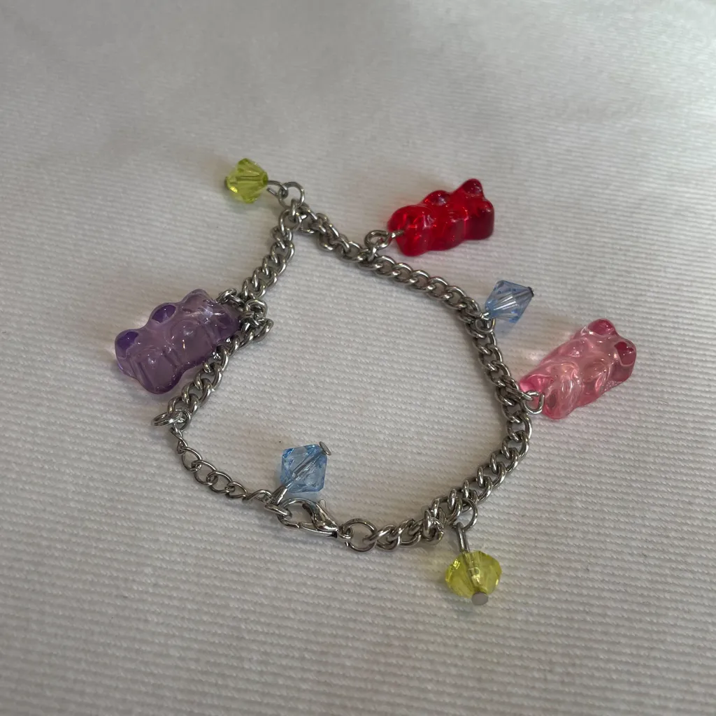 Gummy bear charm bracelet photo 1