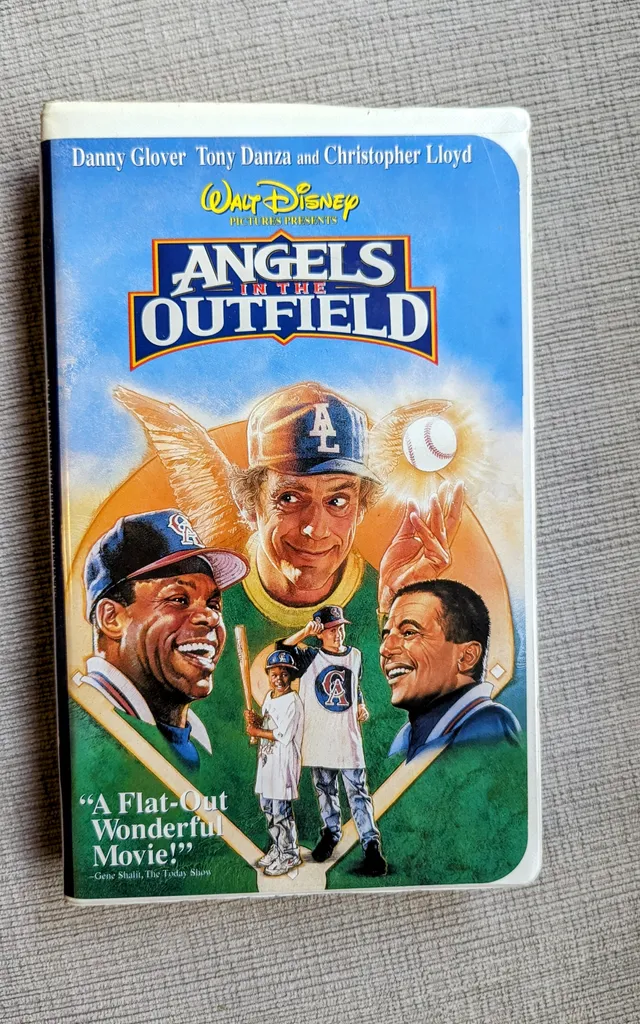 Angels in the Outfield VHS Movie  photo 1