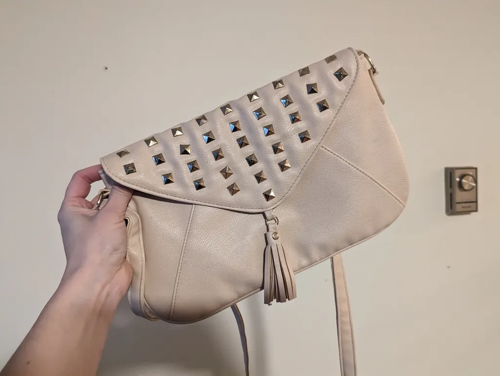Studded purse photo 1