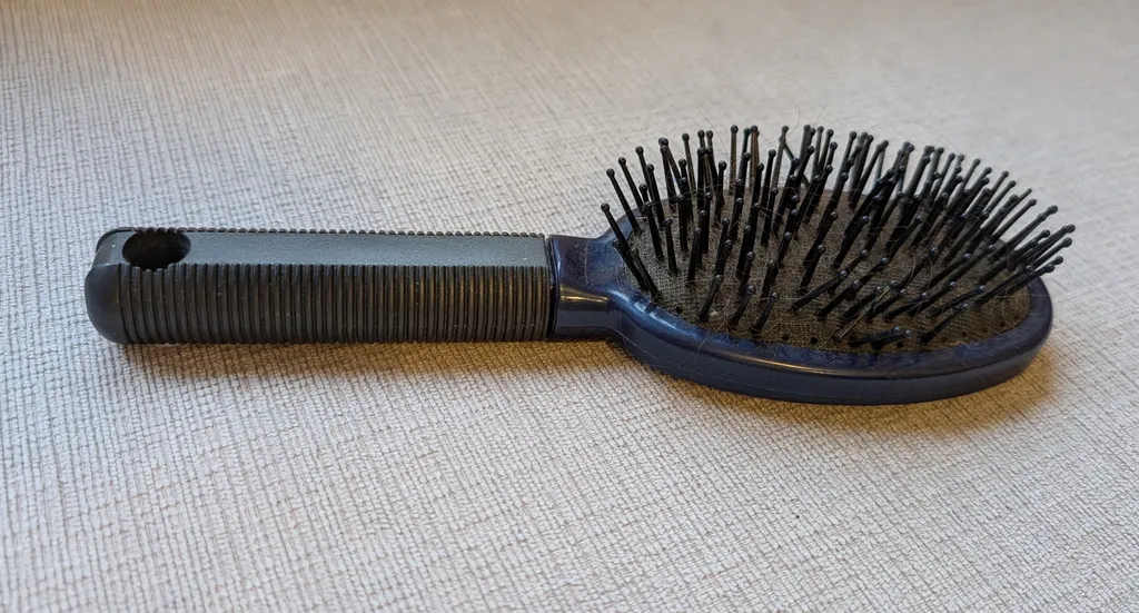 Hair Brush photo 1