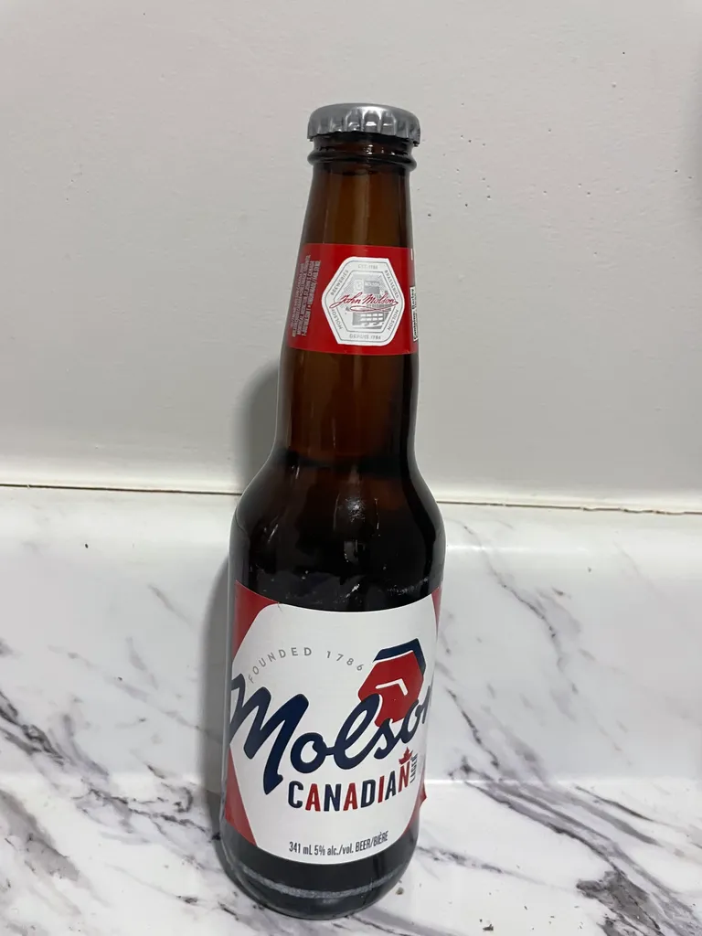 Molson Canadian Beer photo 1