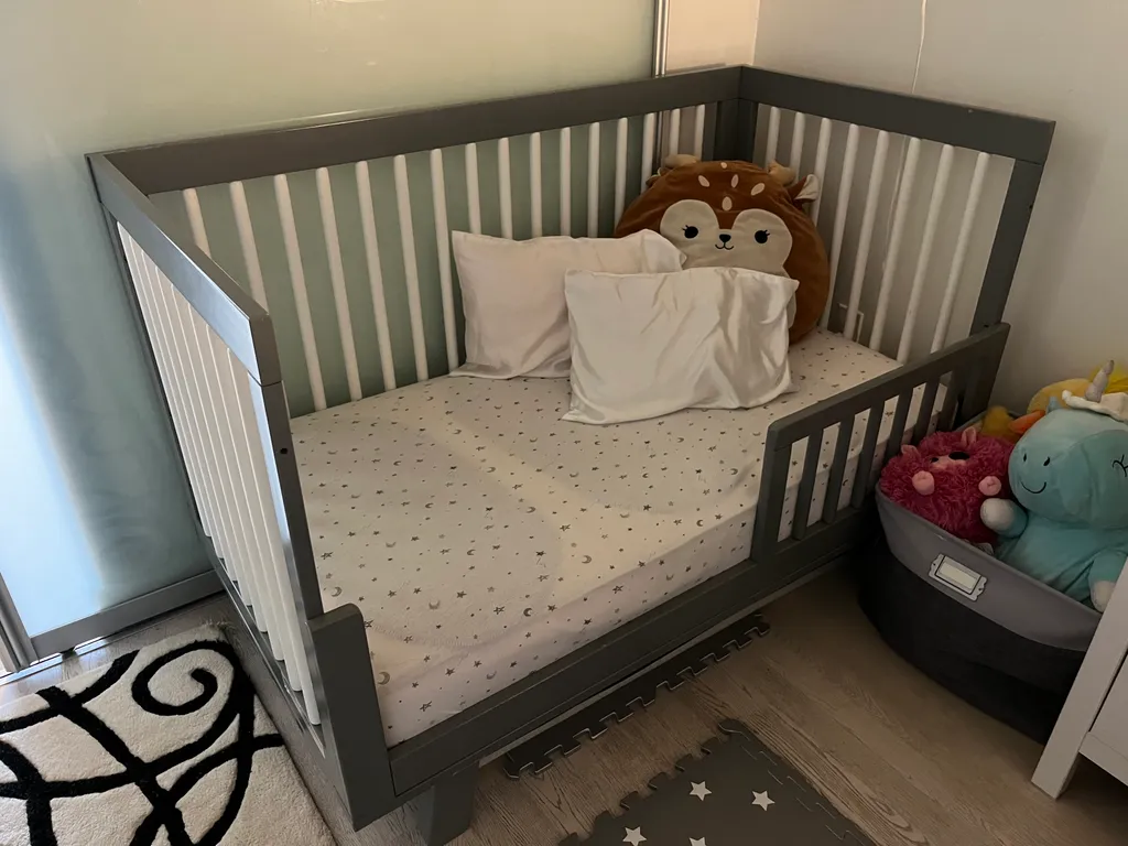 Babyletto Toddler Crib photo 1