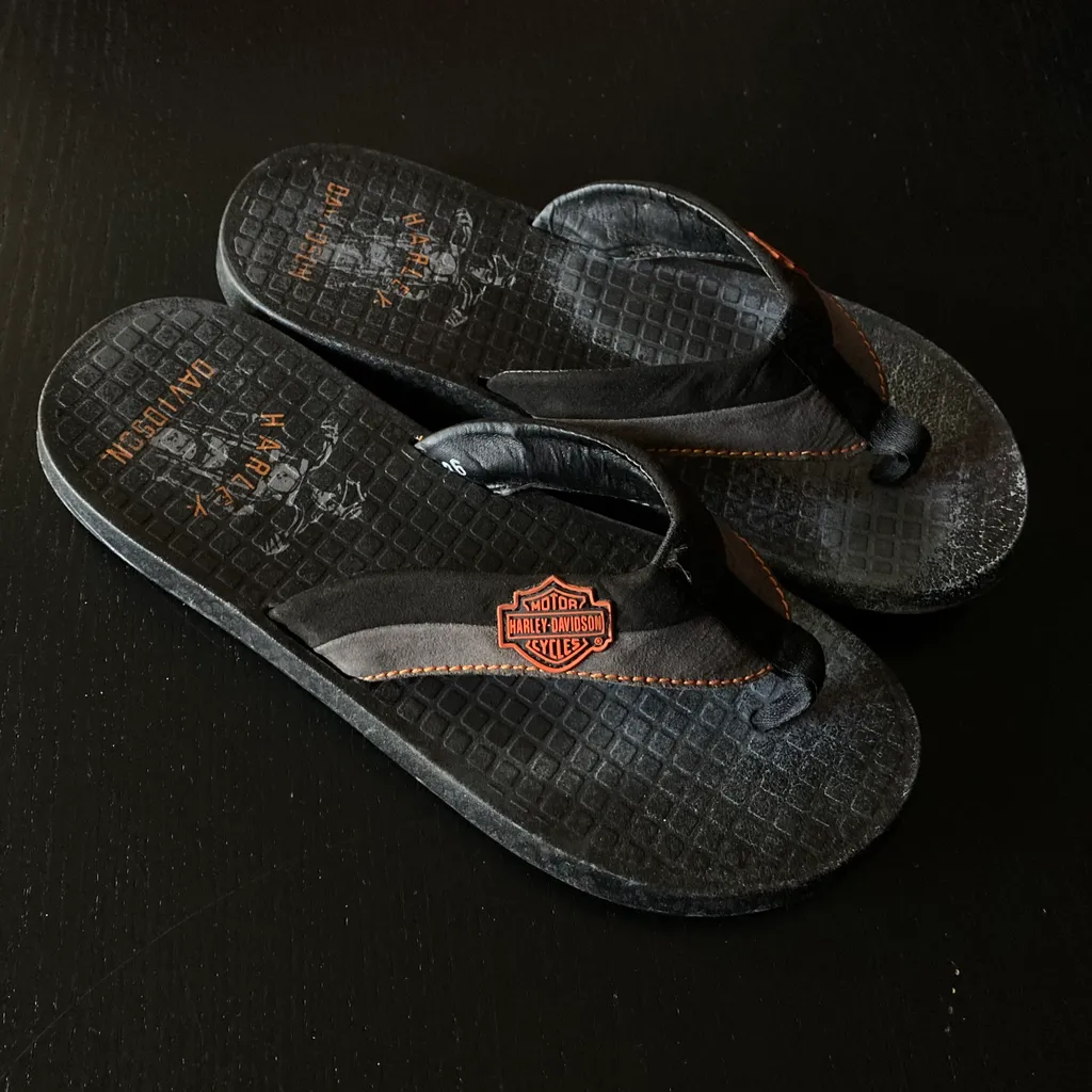 Harley Davidson flip flops size 8 photo 1