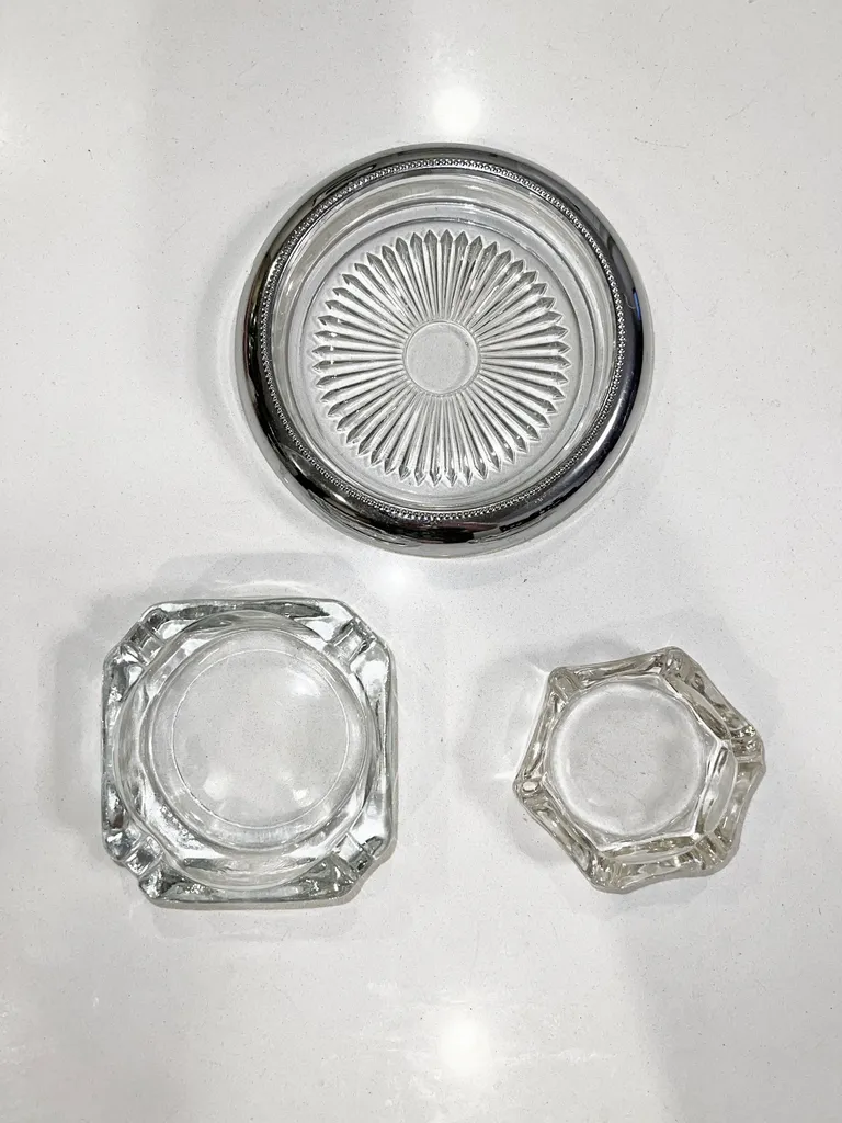 3 Ashtrays photo 1