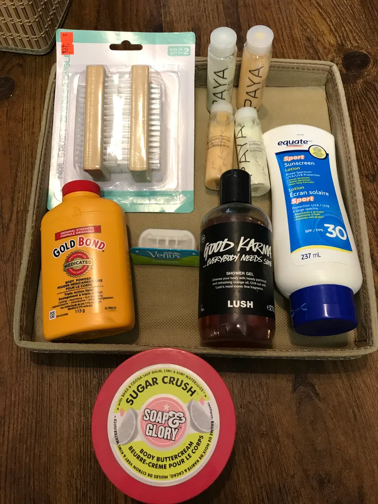 Bathroom things photo 1