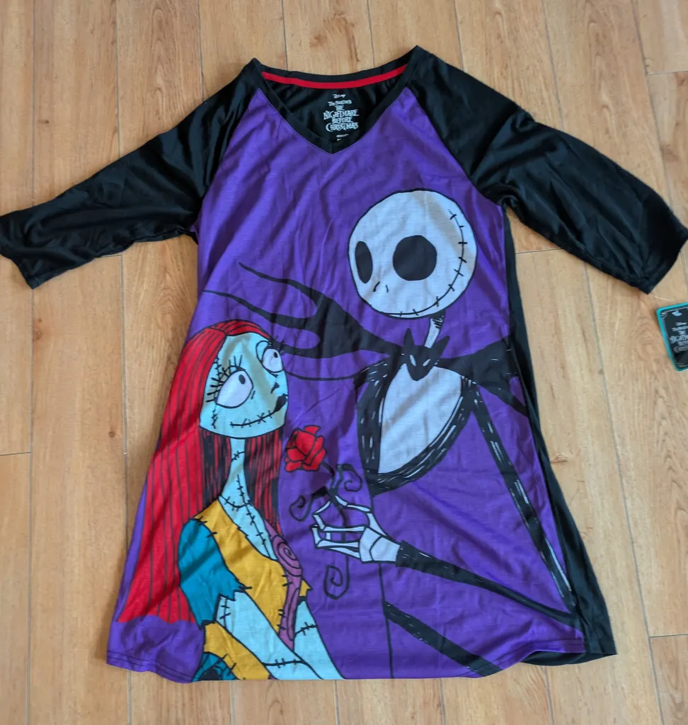 Nightmare Before Christmas night gown  photo 1