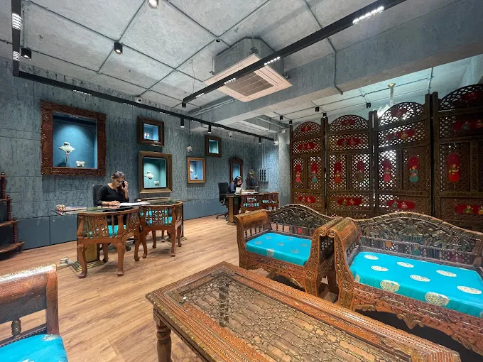 Get The Premium Design Solitaire Diamond Jewellery For Women photo 1