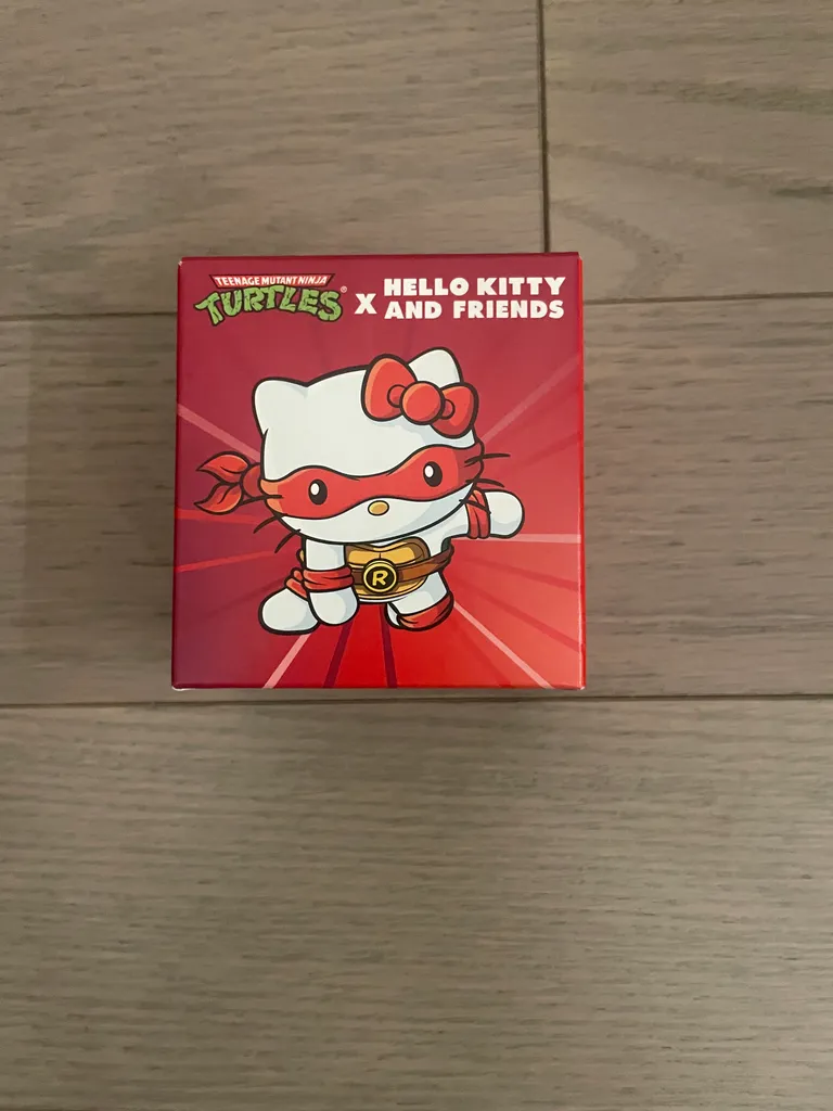 BNIB hello kitty x raphael photo 1