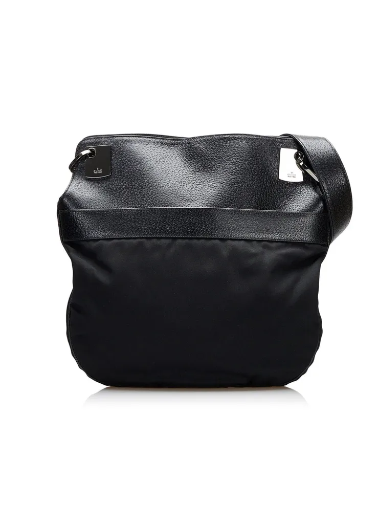 Gucci shoulder bag photo 1