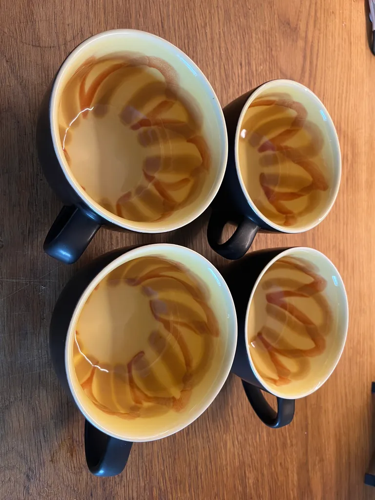 Set of 4 Starbucks mugs photo 1