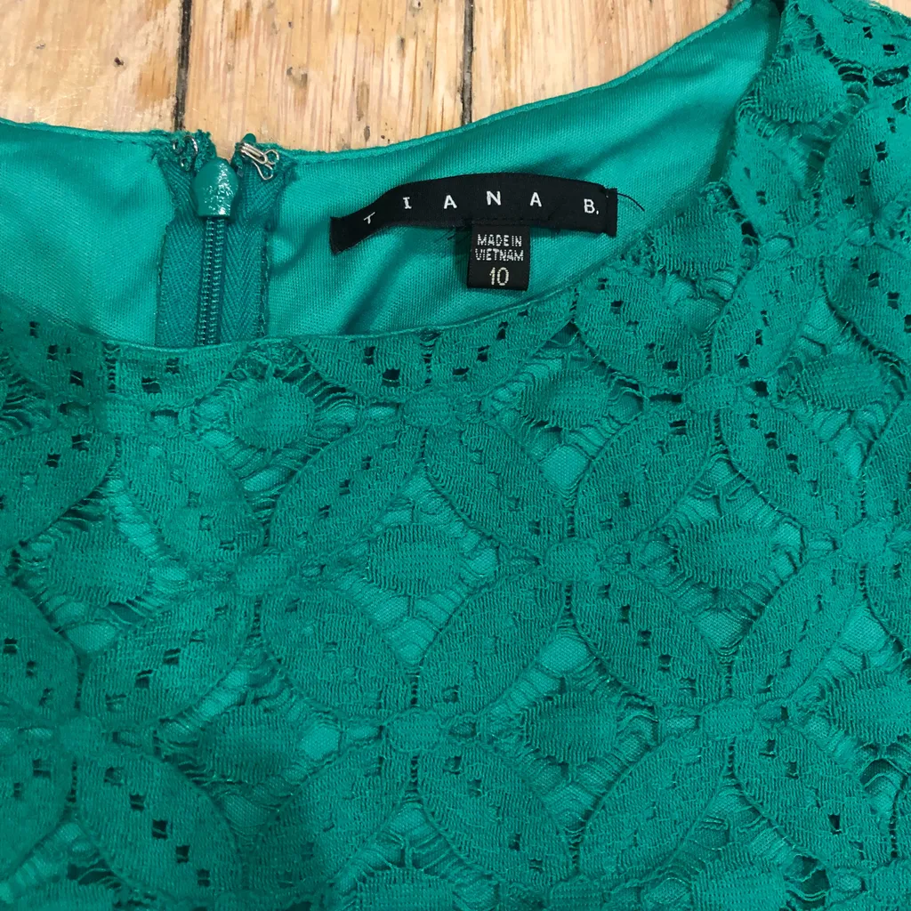 Large Green Dress photo 1