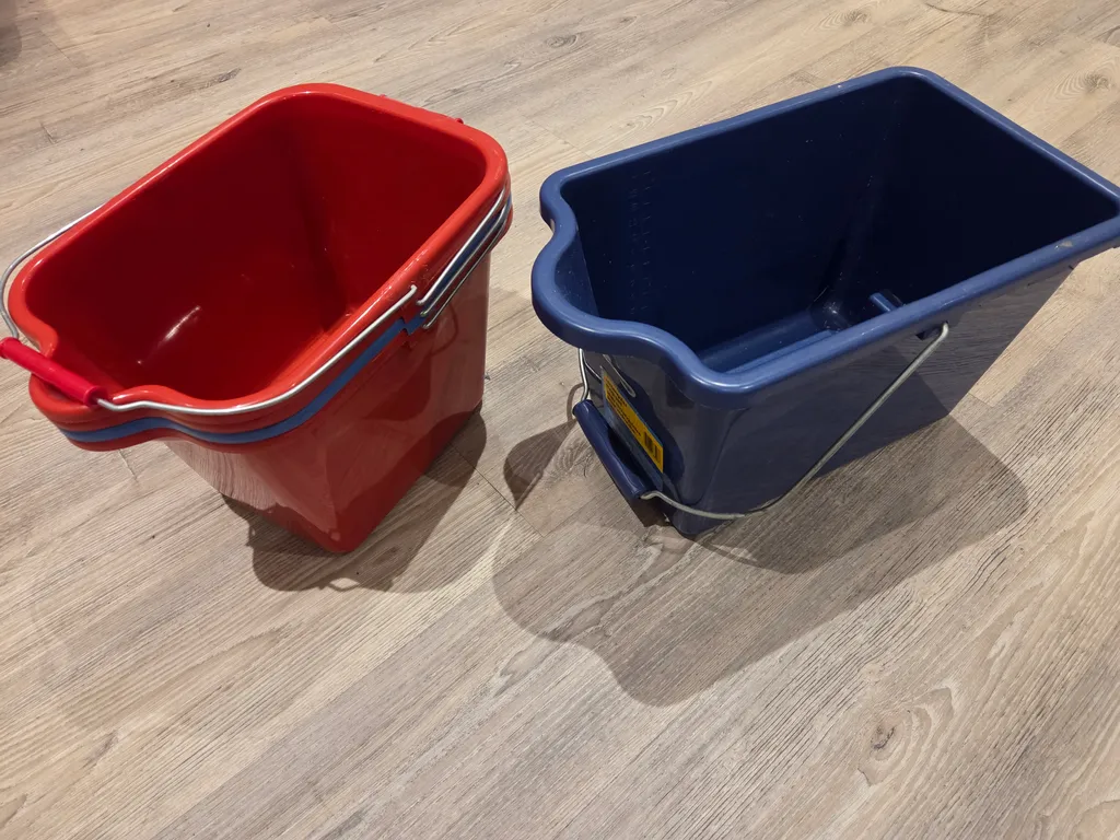 Mop Buckets photo 1