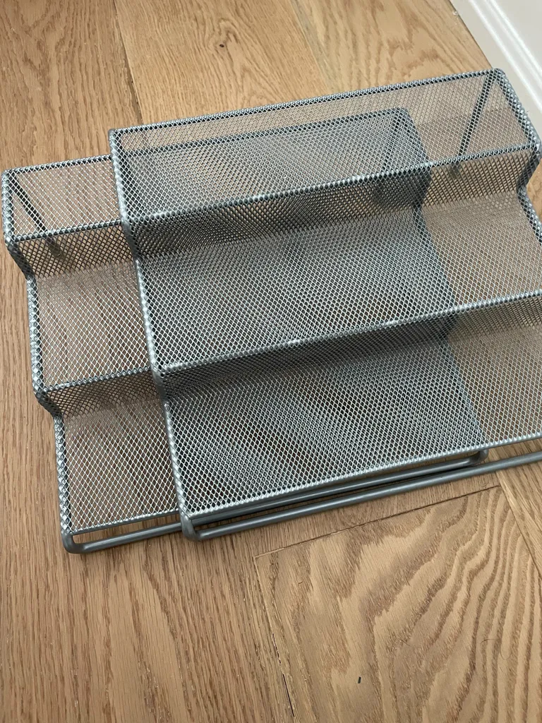 Tiered shelf  photo 1