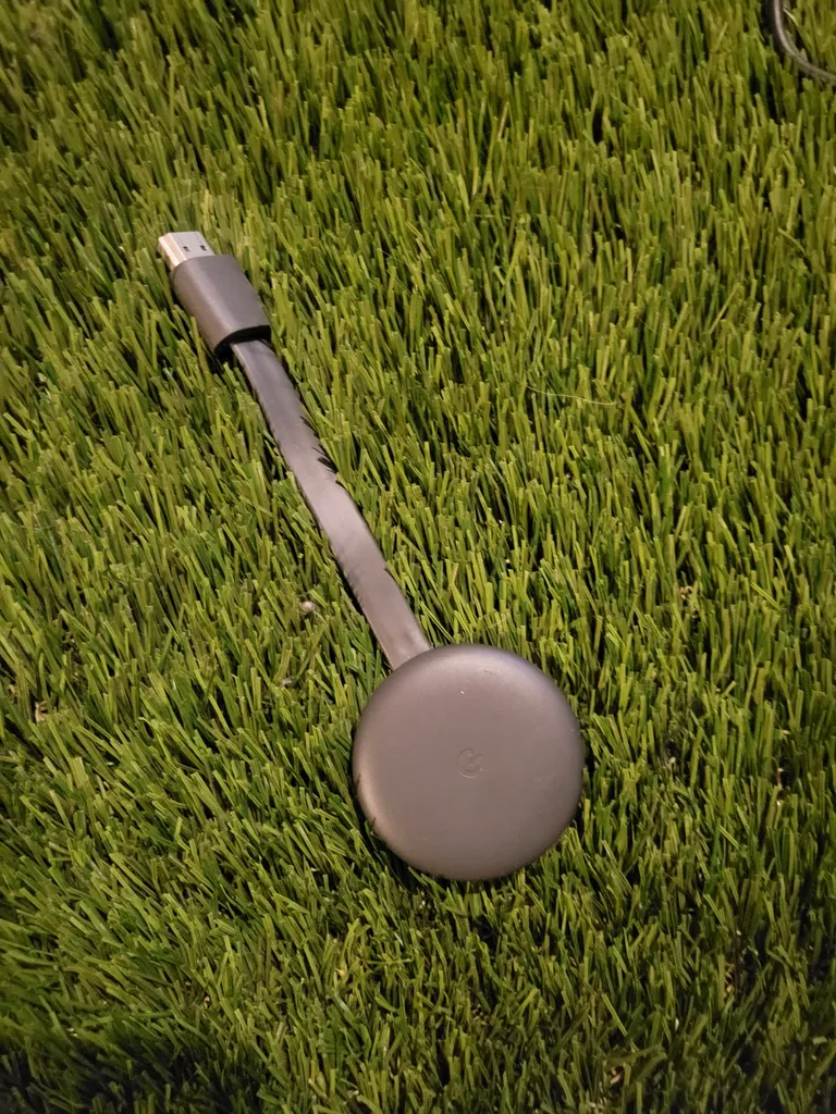 Chromecast model NC2-6A5 photo 1