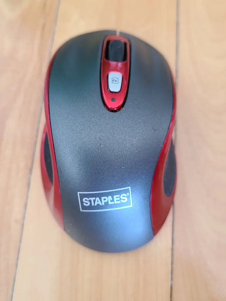 Staples Wireless Mouse  photo 1