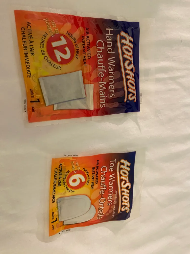 Hot shots hand and toe warmers  photo 1