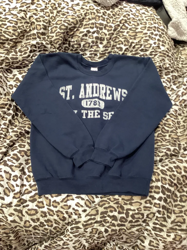 Navy blue crew neck photo 1
