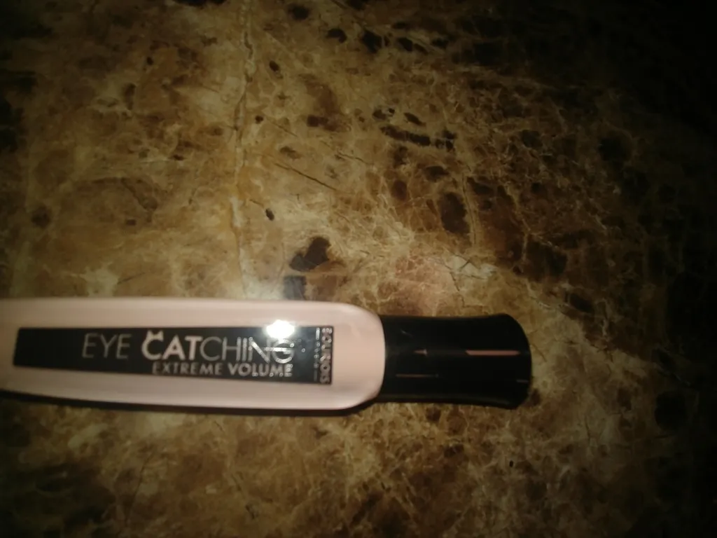 Bourios eye catching mascara extreme black mascara photo 1
