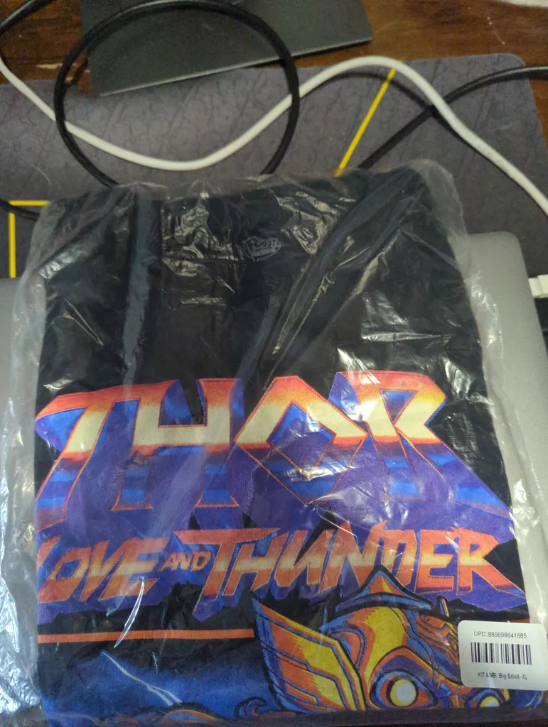 Thor love and thunder tshirt photo 1
