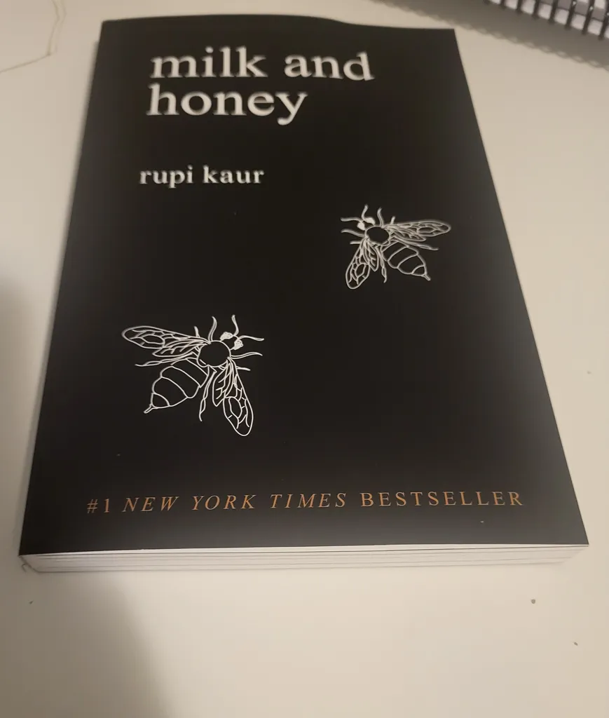 Book - Milk and Honey  photo 1