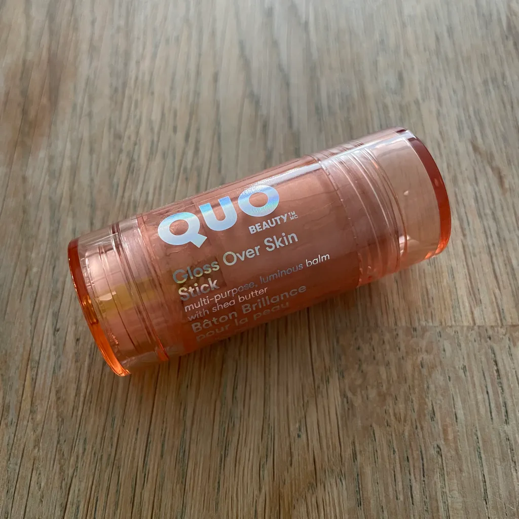 Quo Beauty Gloss Over Skin Stick photo 1