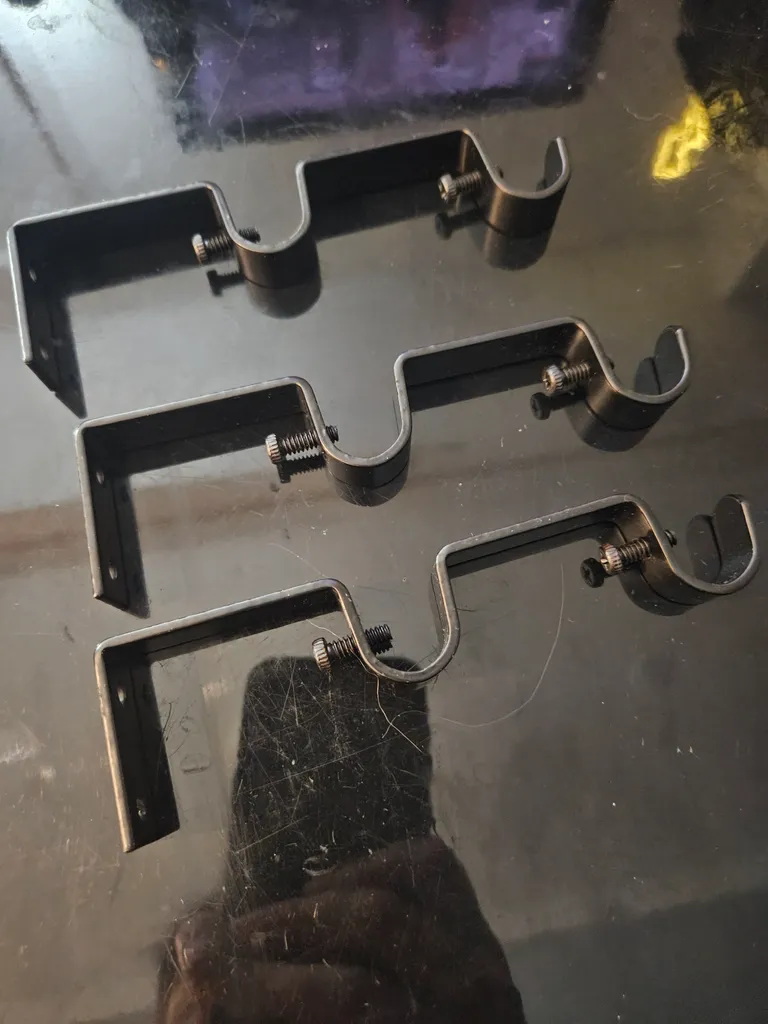 Curtain rod brackets photo 1