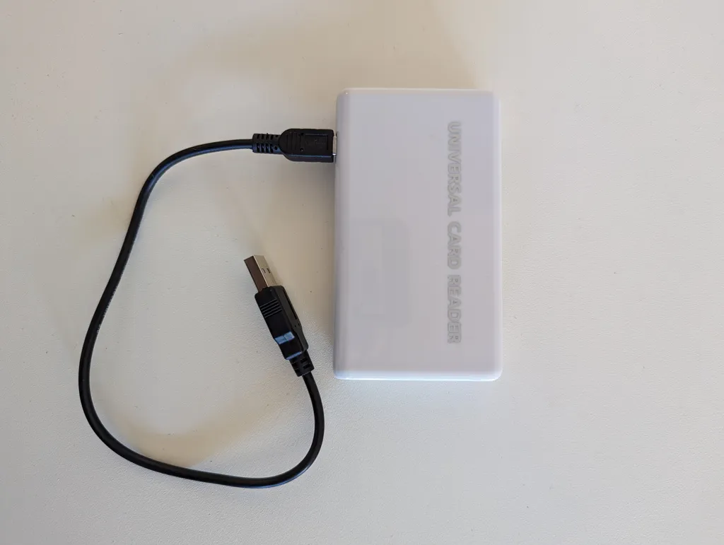 Card reader + micro USB cable photo 1