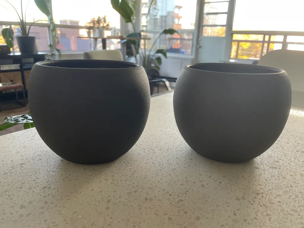 Small  grey ceramic planters  photo 1