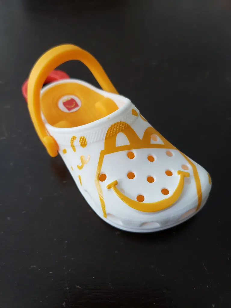 mcdonalds happy meal crocs toy keychain photo 1