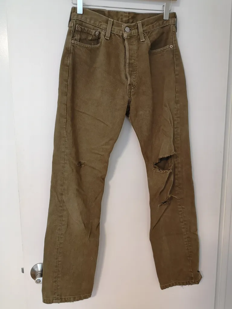 Vintage Levis 501, olive green, army green - size 24 photo 1