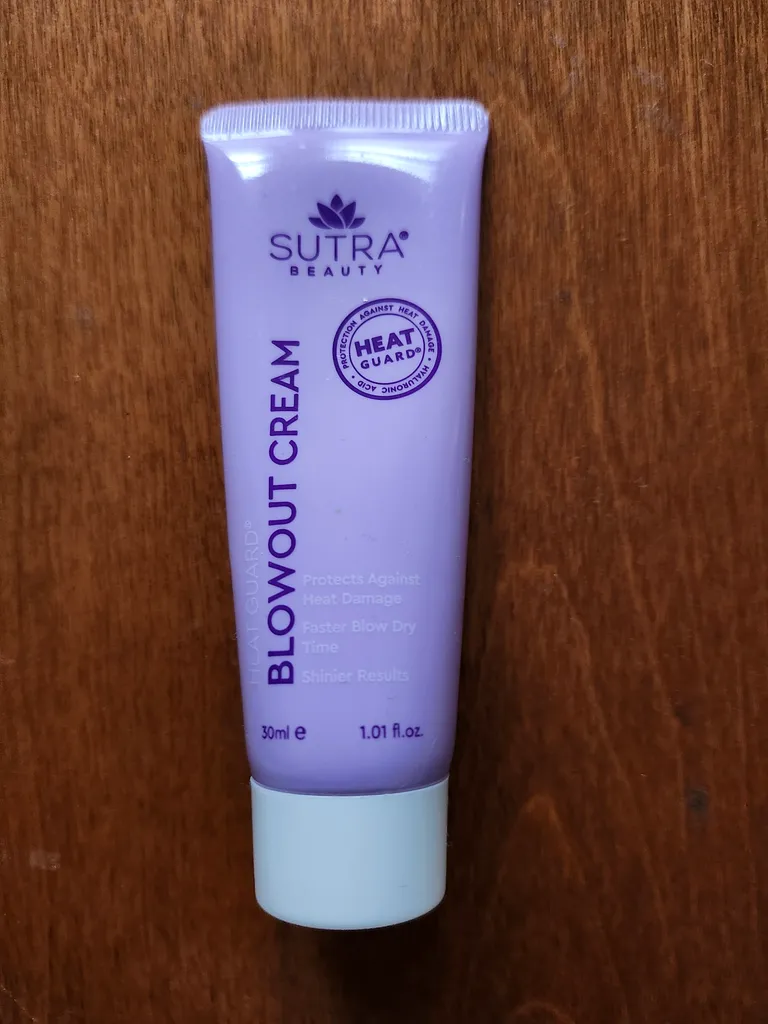 Sutra beauty blowout cream. Heat guard photo 1