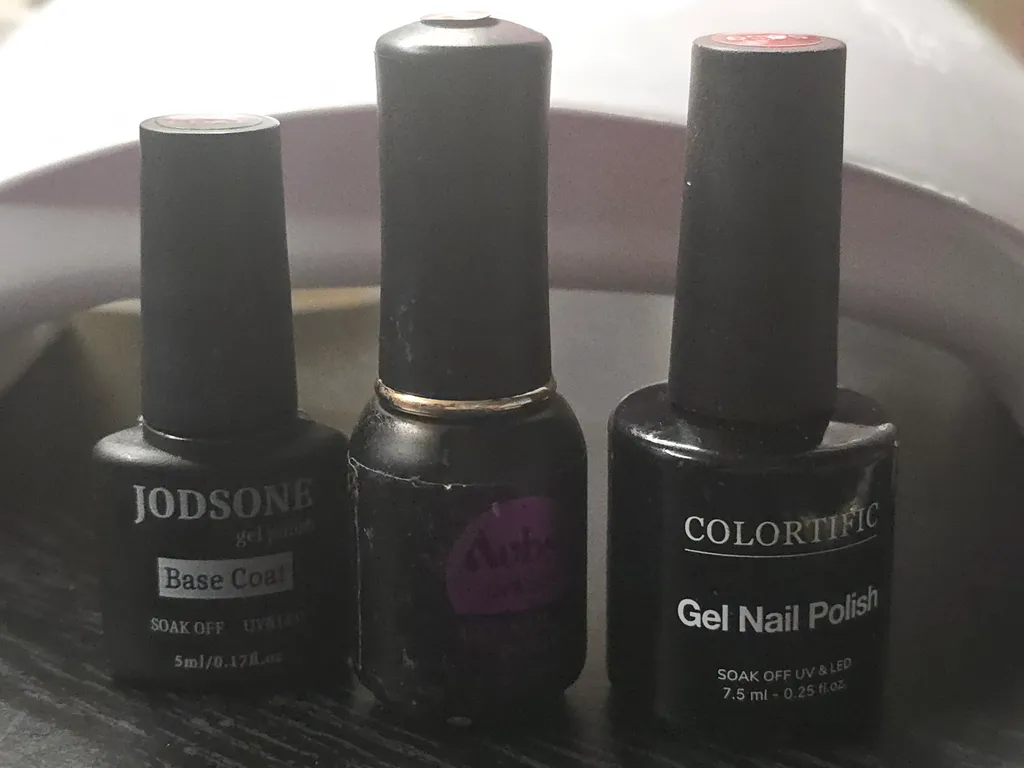 UV Gel Polish photo 1